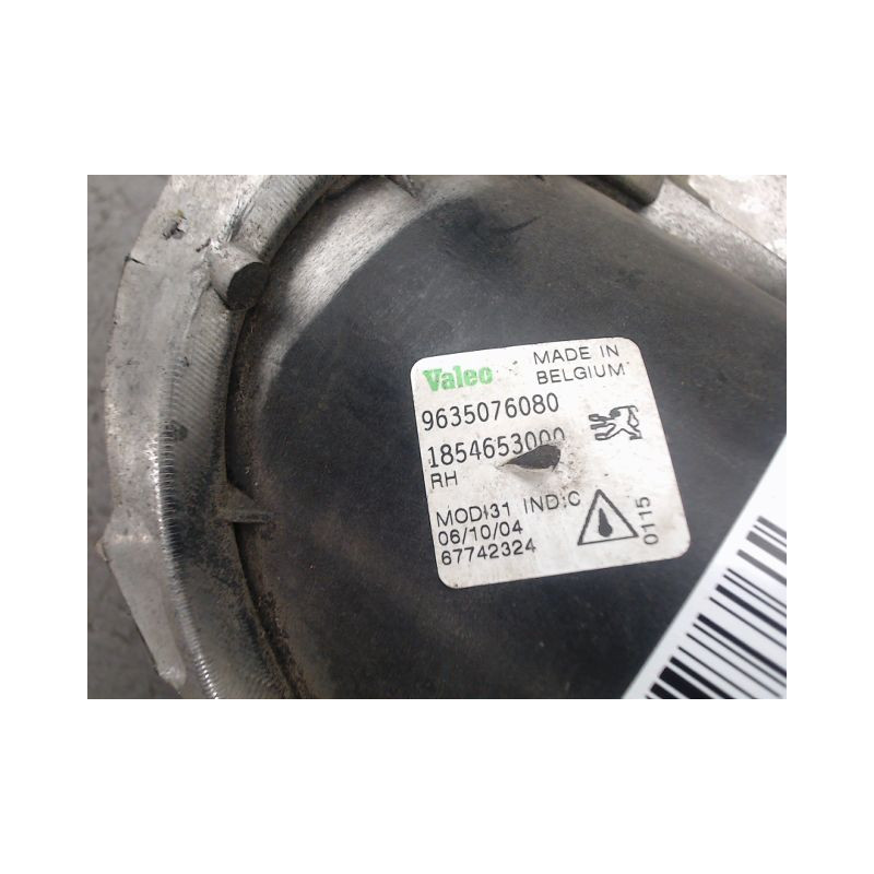 PHARE ANTIBROUILLARD AVANT DROIT PEUGEOT 206