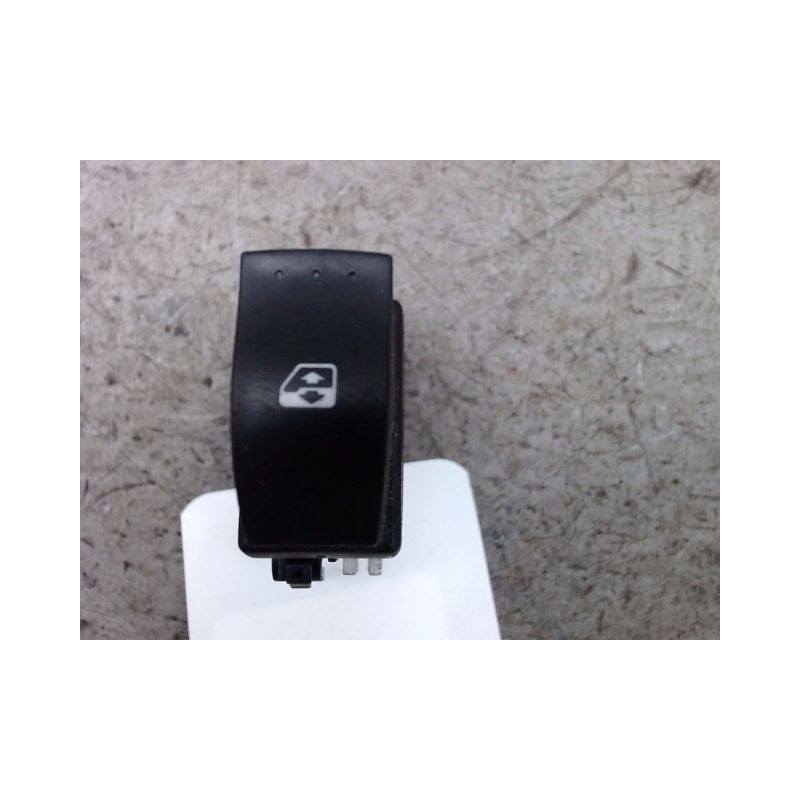 COMMANDE LEVE-GLACE PORTE AVD RENAULT CLIO II CAMPUS 06-