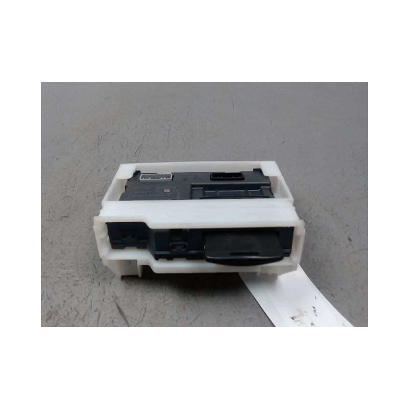 LECTEUR DE CARTE RENAULT CAPTUR