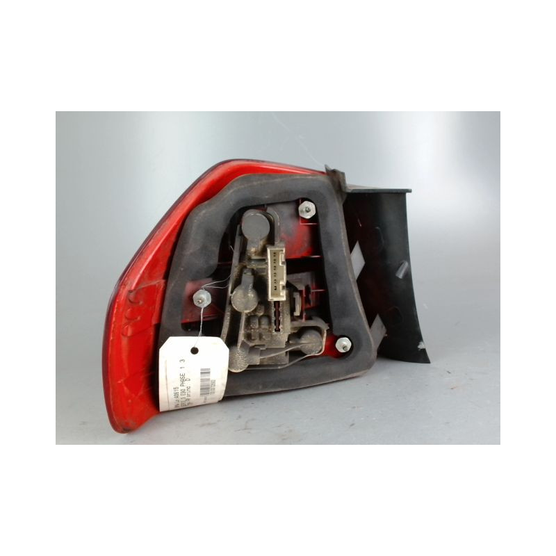 FEU ARRIERE DROIT BMW SERIE 3 E90 PHASE 1 318D 2.0D