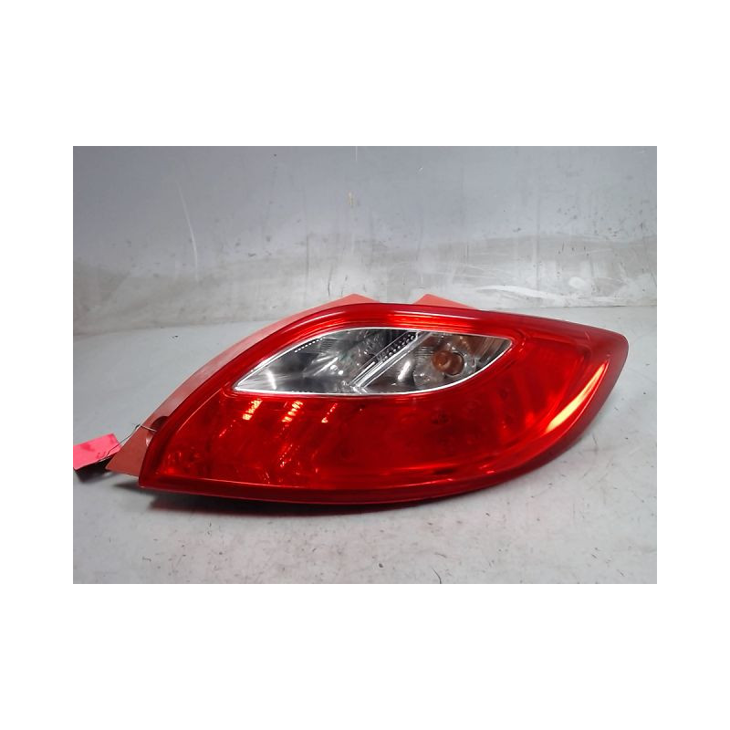 FEU ARRIERE DROIT MAZDA 2 2 PHASE 1 ESSENCE