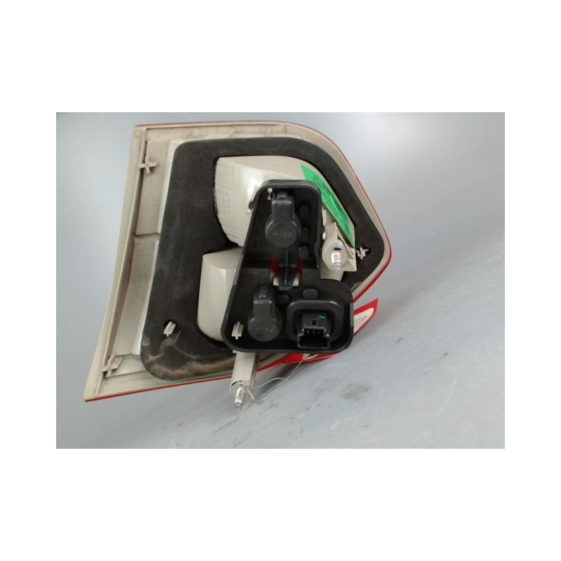 FEU ARRIERE INTERIEUR GAUCHE RENAULT FLUENCE PHASE 1 DIESEL