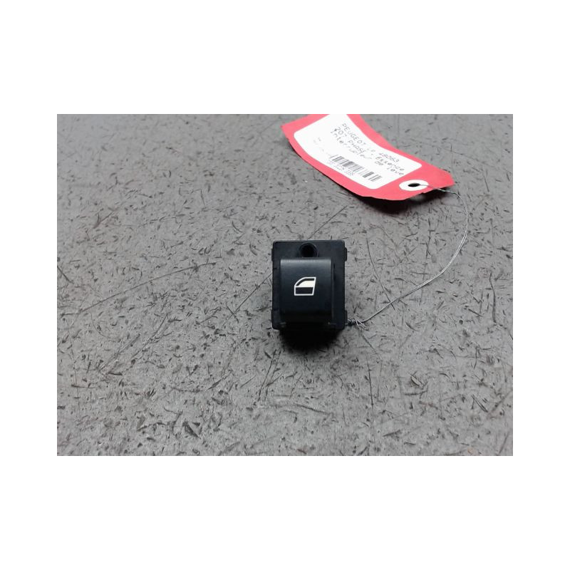 COMMANDE LEVE-GLACE PORTE AVD PEUGEOT 207 ESSENCE