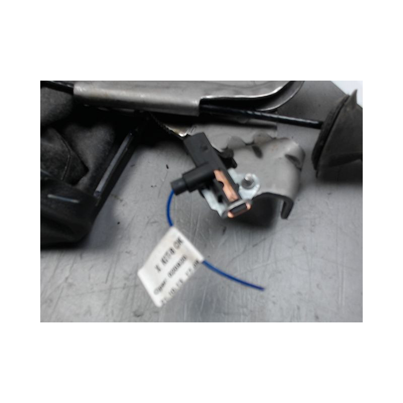 LEVIER FREIN A MAIN OPEL CORSA 2010-