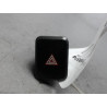 BOUTON DE WARNING TOYOTA AURIS