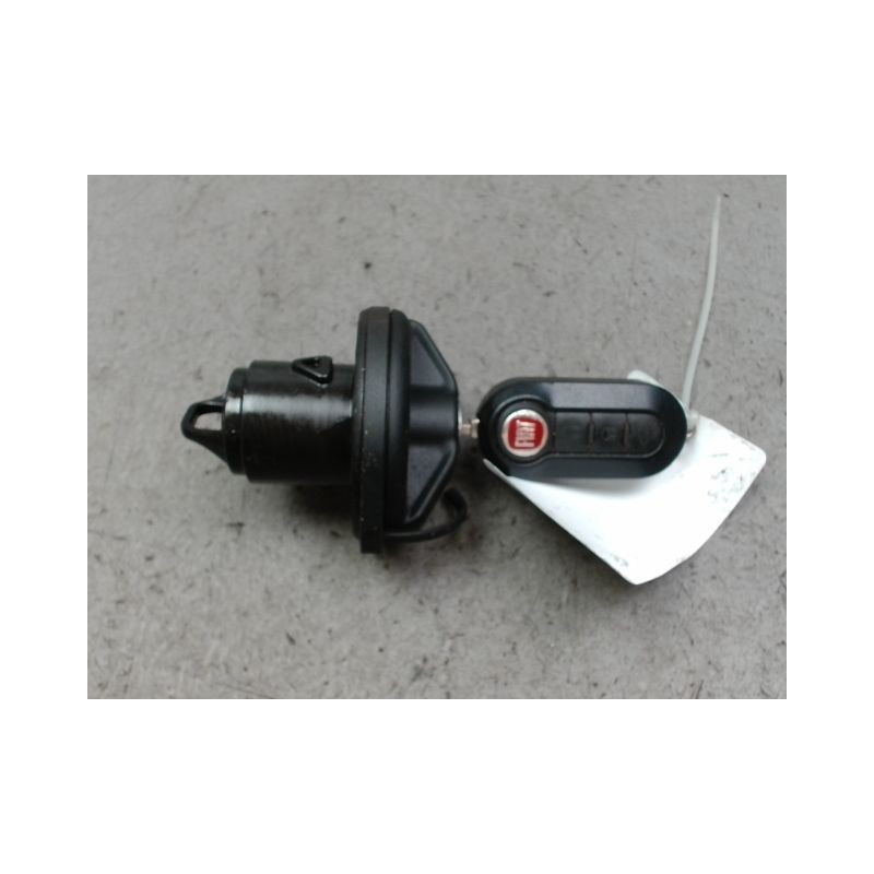 BOUCHON RESERVOIR A CARBURANT FIAT GRANDE PUNTO 2005-