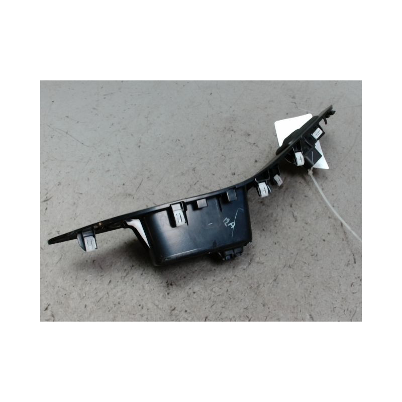 COMMANDE LEVE-GLACE PORTE AVD FORD KA+