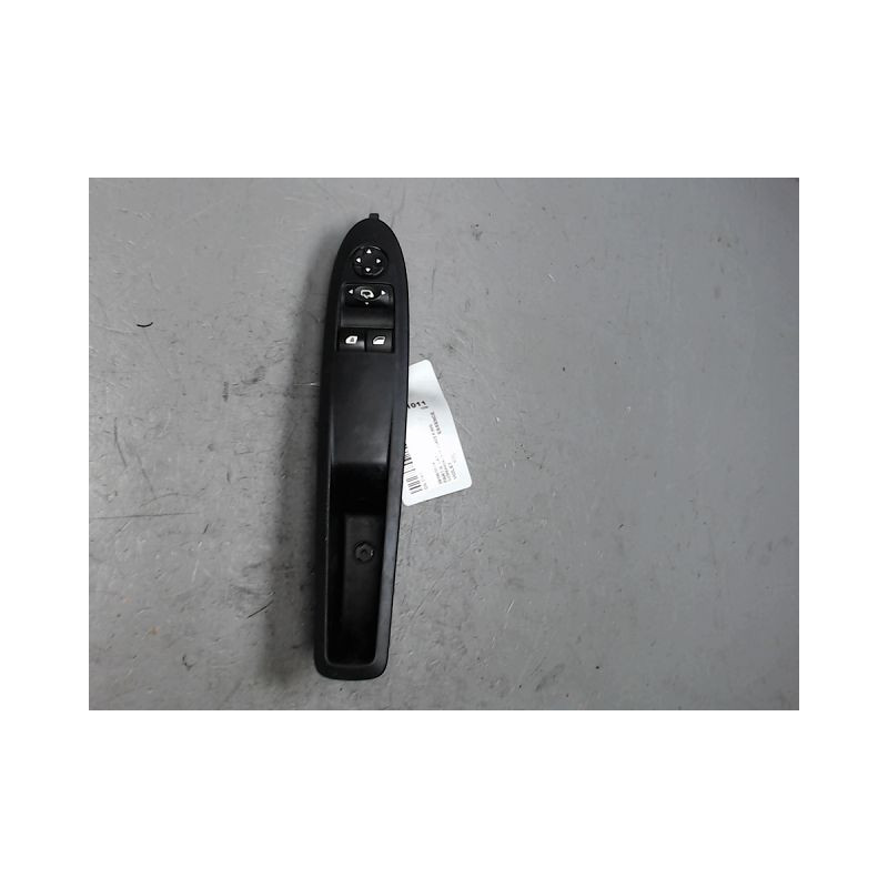 COMMANDE LEVE-GLACE PORTE AVG DS DS3
