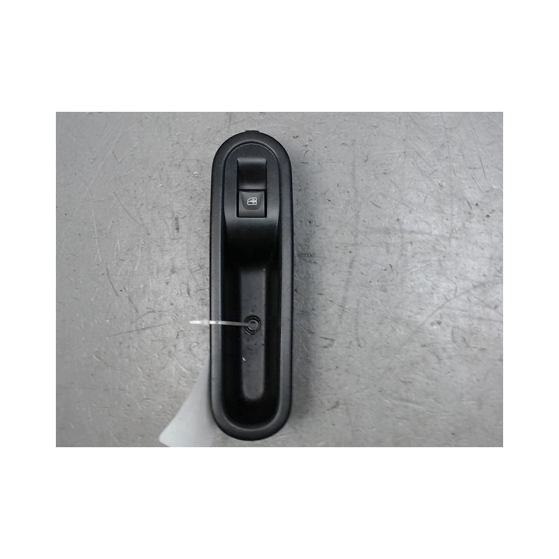 COMMANDE LEVE-GLACE PORTE AVG RENAULT TWINGO