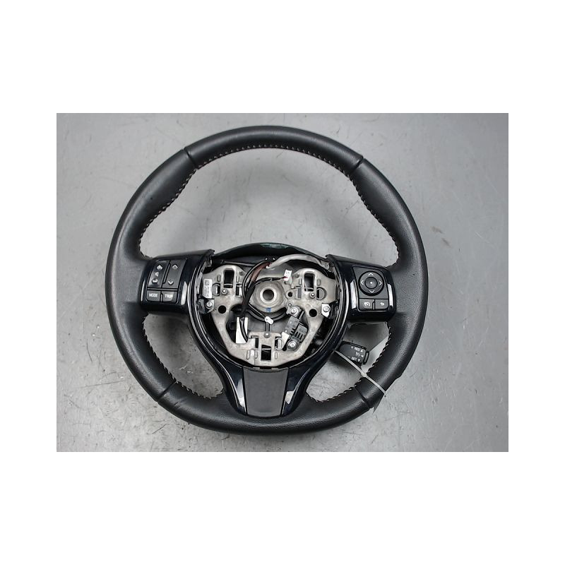 VOLANT DE DIRECTION TOYOTA YARIS