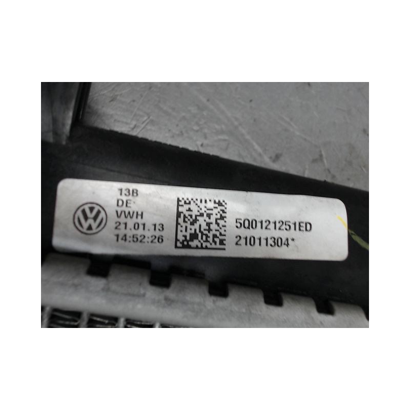 RADIATEUR / CONDENSEUR CLIM VOLKSWAGEN GOLF VII