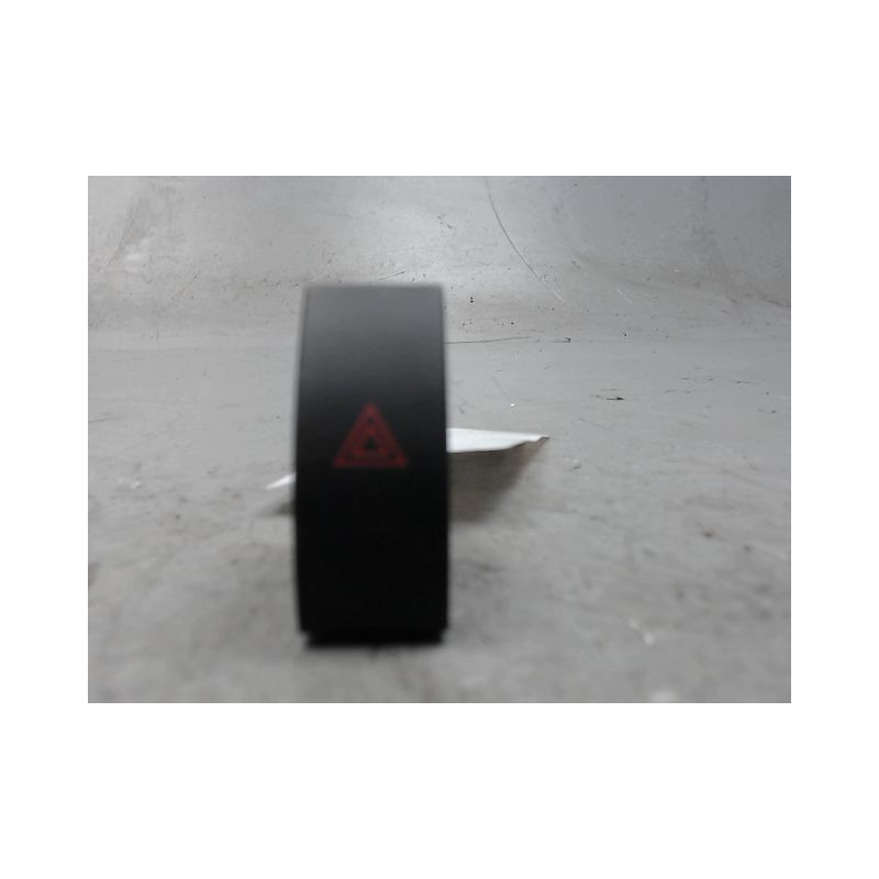 BOUTON DE WARNING ALFA ROMEO GIULIA