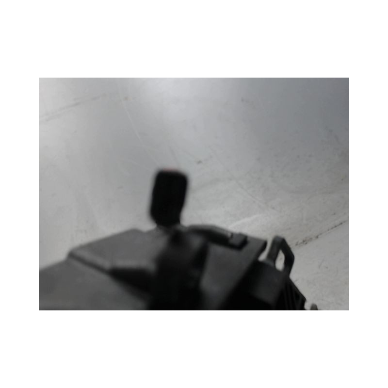 POIGNEE EXTERIEURE PORTE AVANT DROIT B.M.W. SERIE 1