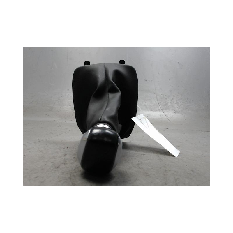 POMMEAU LEVIER VITESSES PEUGEOT 2008 1.2 THP 110 / PureTech 110