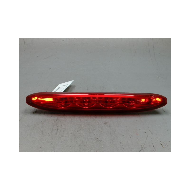 FEUX STOP SUPPLEMENTAIRE PEUGEOT 208