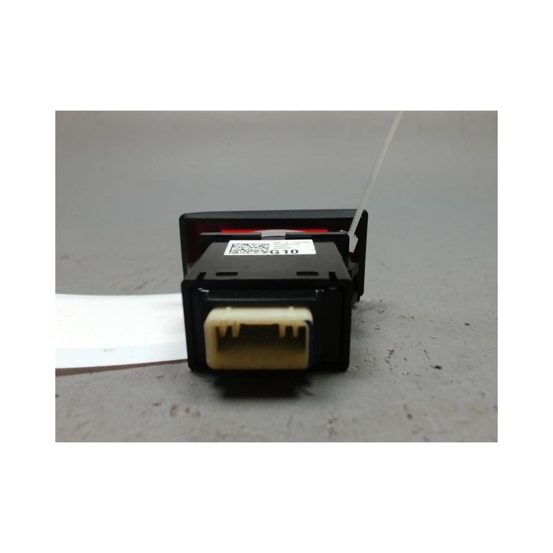 BOUTON DE WARNING KIA PICANTO