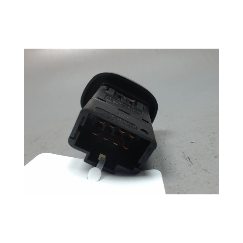 BOUTON DE WARNING RENAULT CLIO II PH.1 98-2001