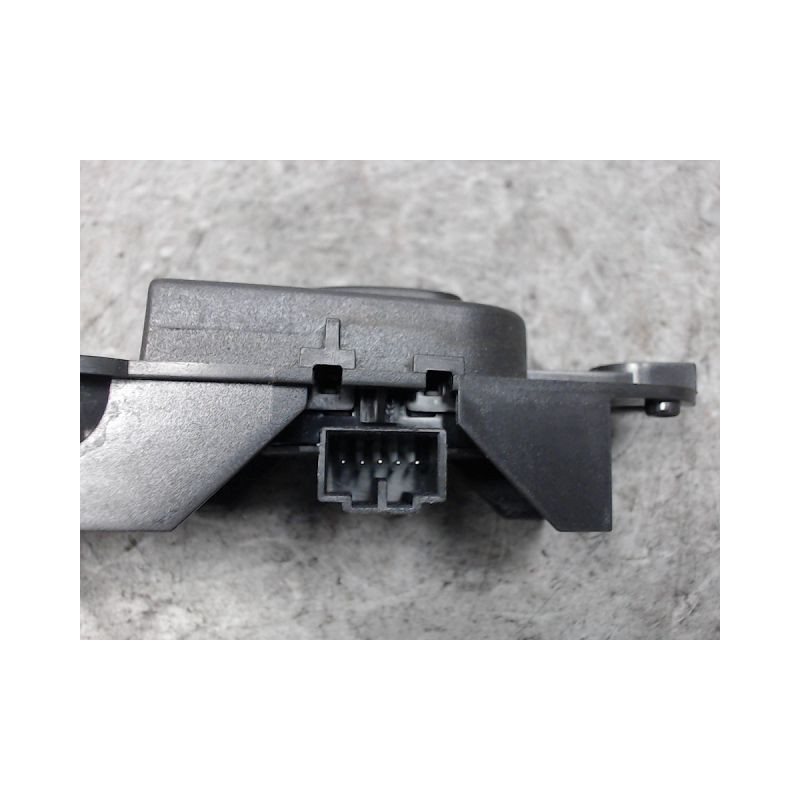 COMMANDE LEVE-GLACE PORTE AVD JAGUAR S-TYPE