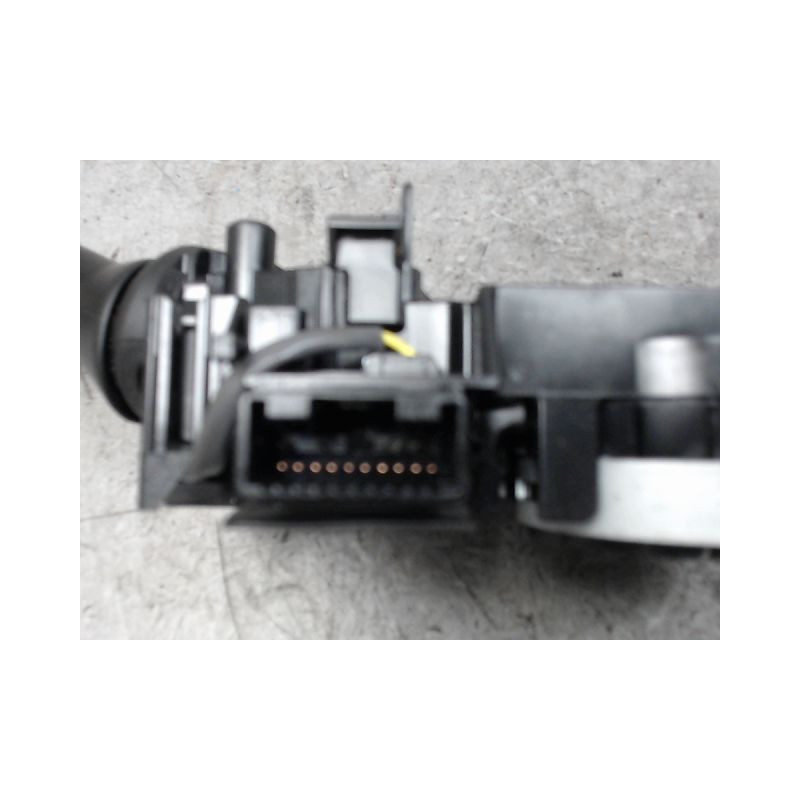 COMMANDE CLIGNOTANT TOYOTA VERSO 2010-