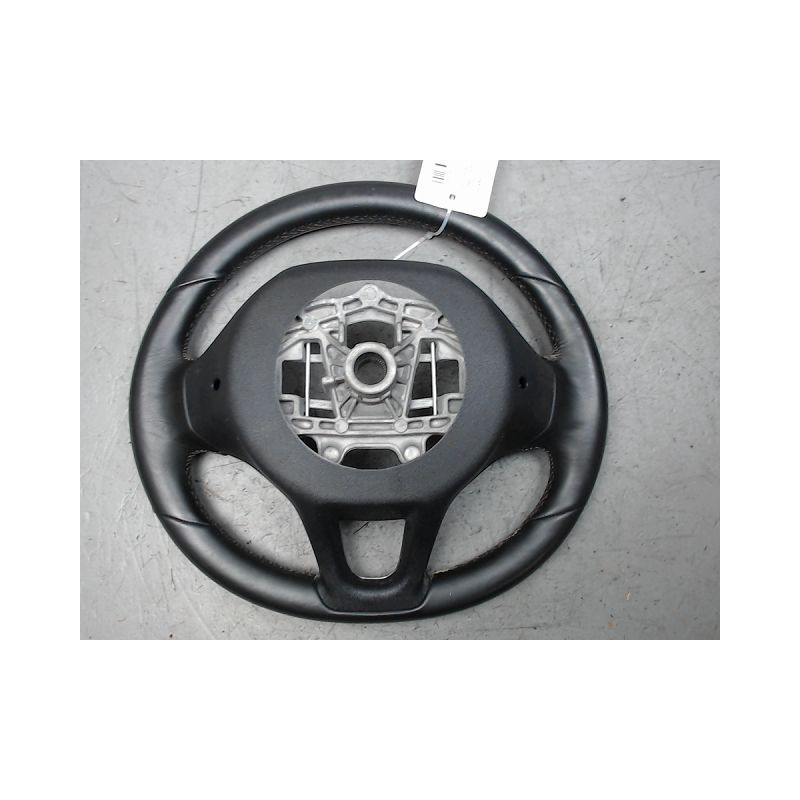 VOLANT DE DIRECTION PEUGEOT 2008