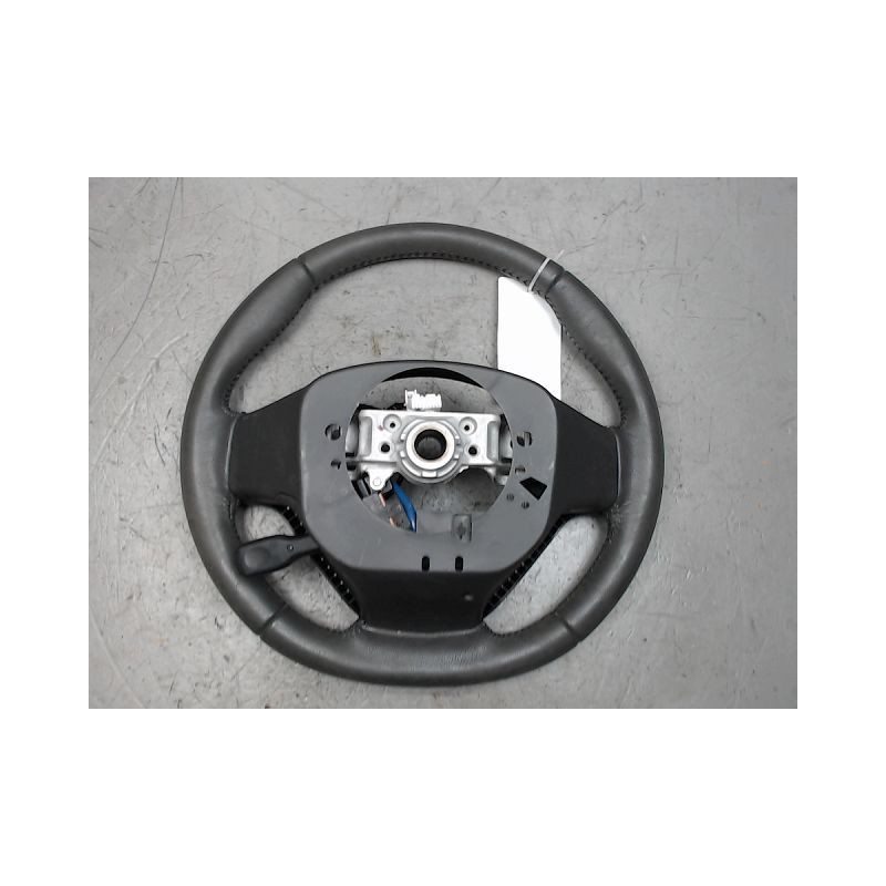 VOLANT DE DIRECTION TOYOTA AYGO 5P