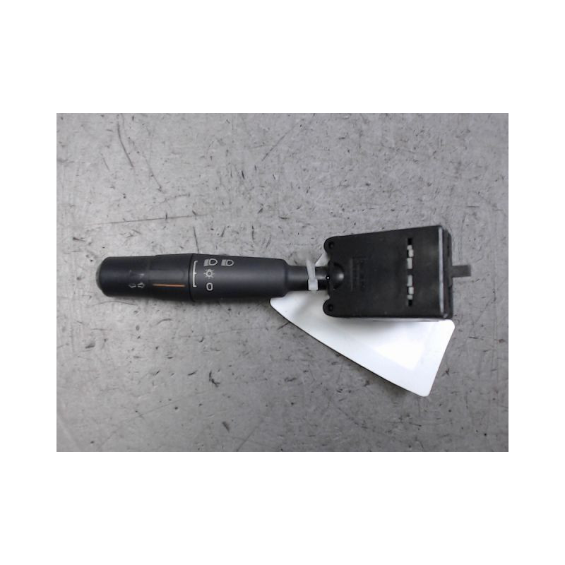 COMMANDE CLIGNOTANT PEUGEOT 106 92-96