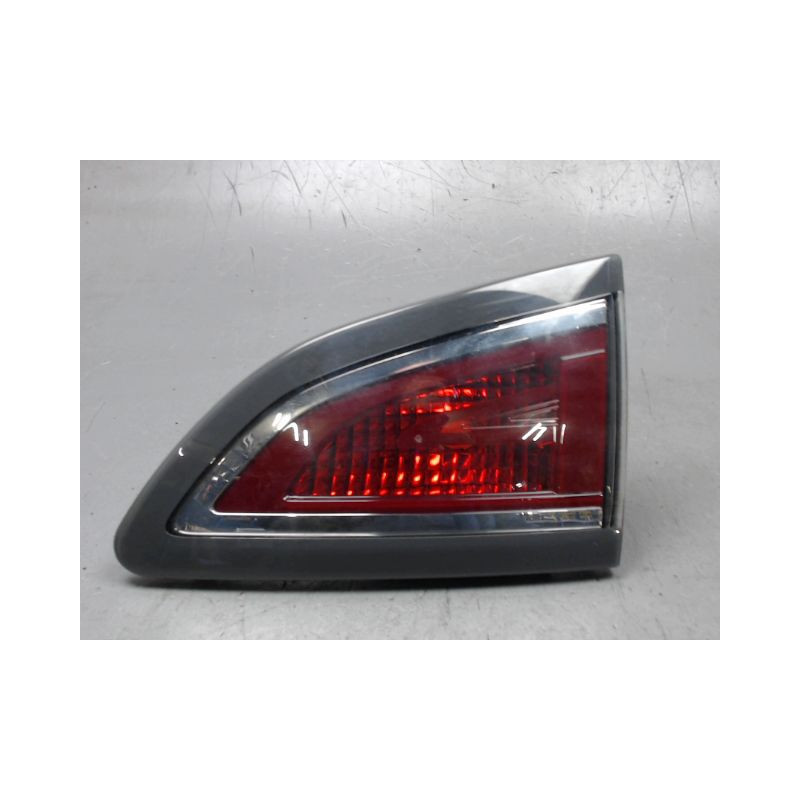 FEU ARRIERE INTERIEUR DROIT RENAULT MEGANE