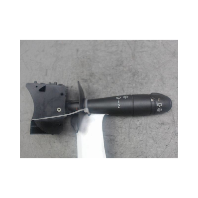 COMMANDE ESSUIE GLACE DACIA LOGAN MCV 2007-