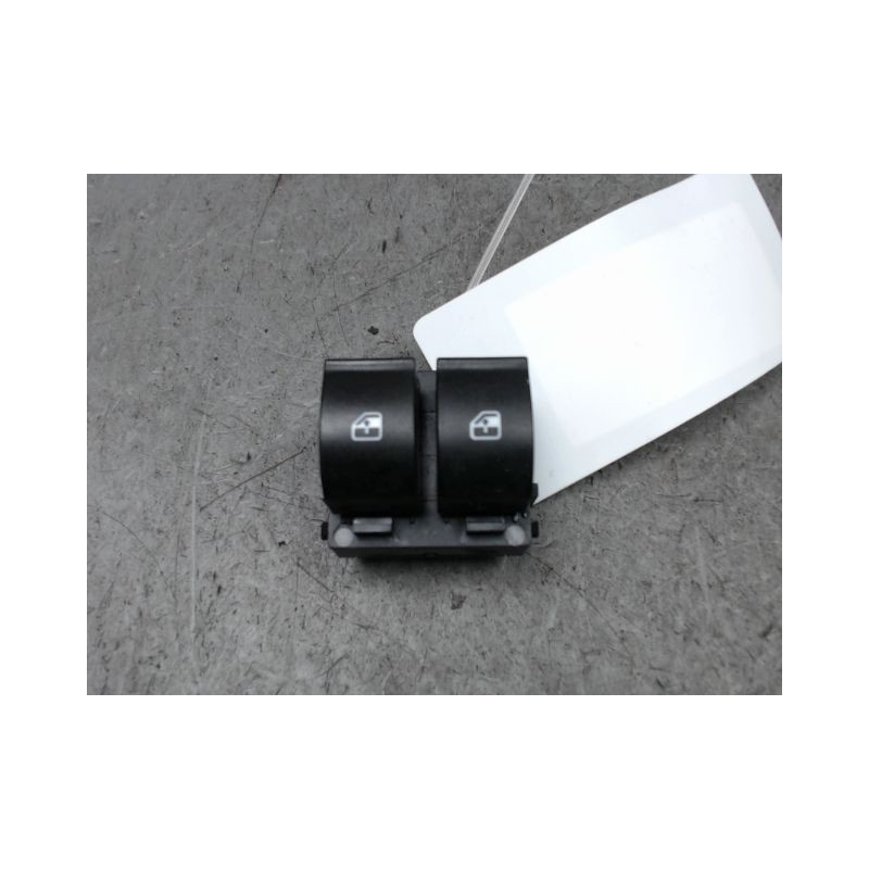 COMMANDE LEVE-GLACE PORTE AVG FIAT PUNTO