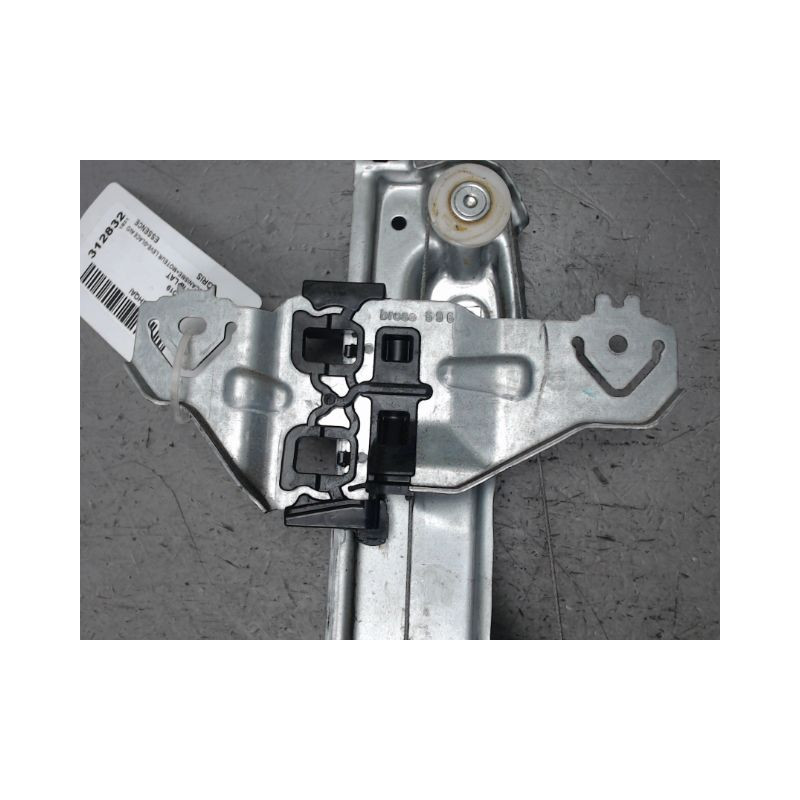 MECANISME+MOTEUR LEVE-GLACE AVANT DROIT NISSAN QASHQAI