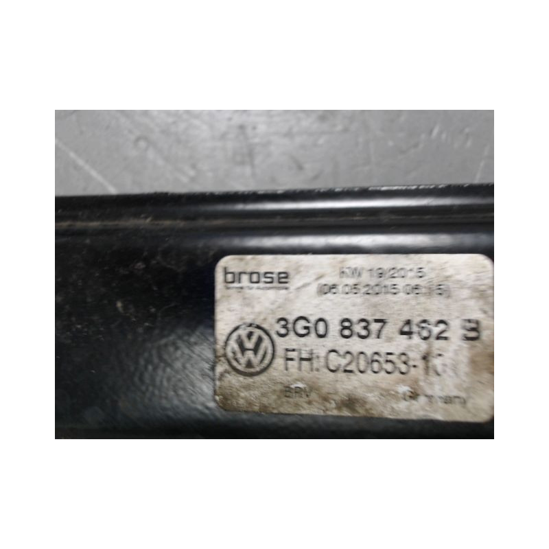 MECANISME+MOTEUR LEVE-GLACE AVANT DROIT VOLKSWAGEN PASSAT
