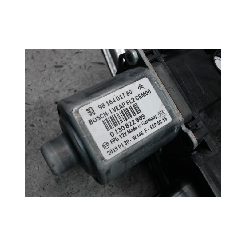 MECANISME+MOTEUR LEVE-GLACE AVANT GAUCHE PEUGEOT 208