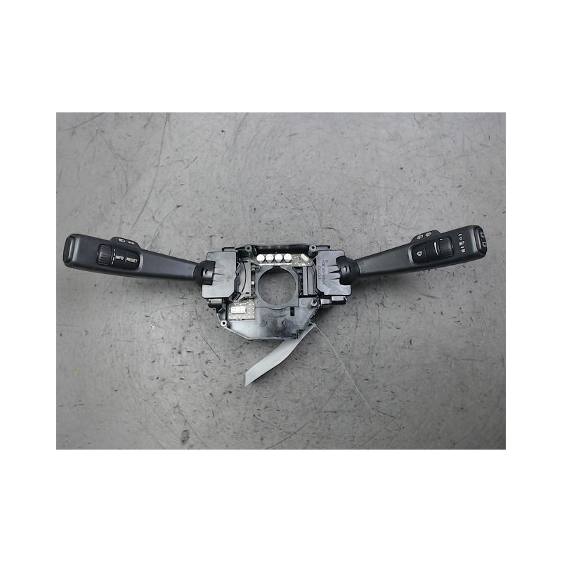 COMMANDE CLIGNOTANT VOLVO C30