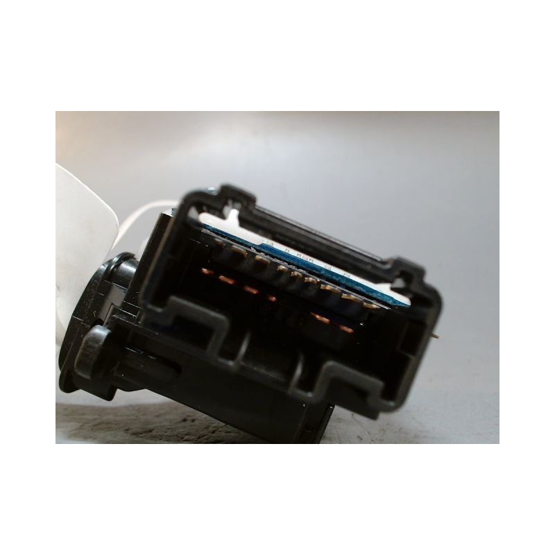 COMMANDE ESSUIE GLACE TOYOTA AVENSIS -2000