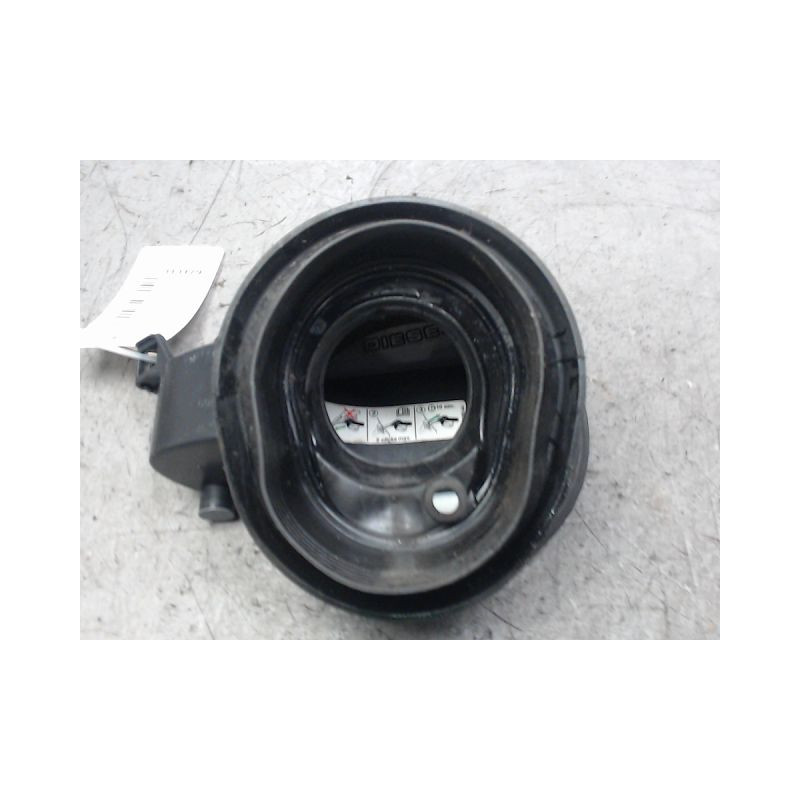 VOLET DE TRAPPE CARBURANT FORD FOCUS