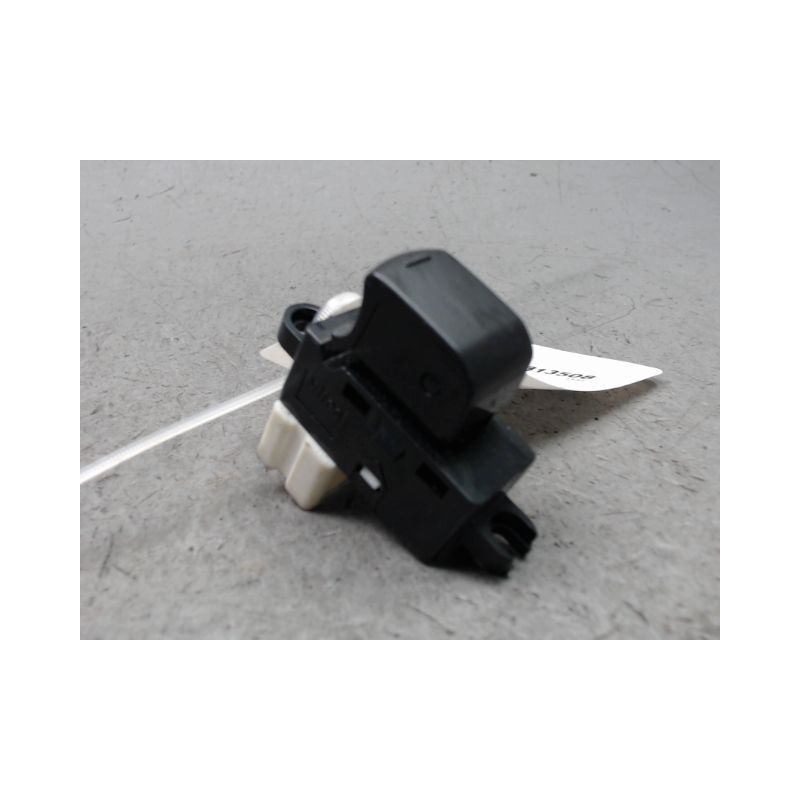 COMMANDE LEVE-GLACE PORTE ARD NISSAN NOTE