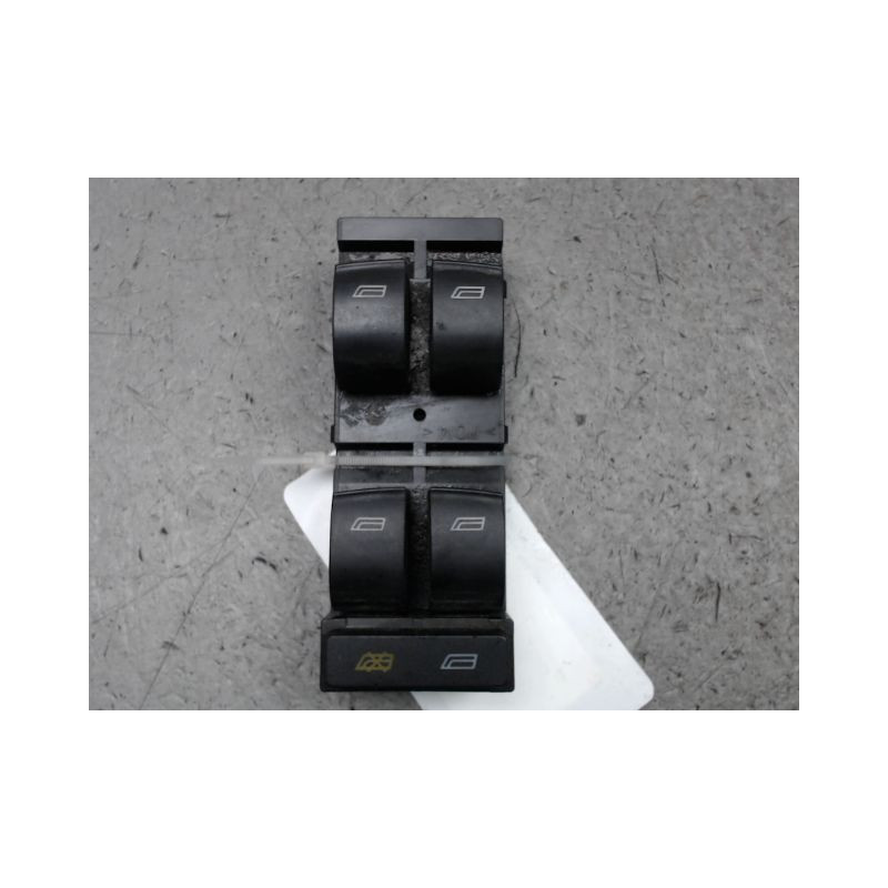COMMANDE LEVE-GLACE PORTE AVG AUDI A3