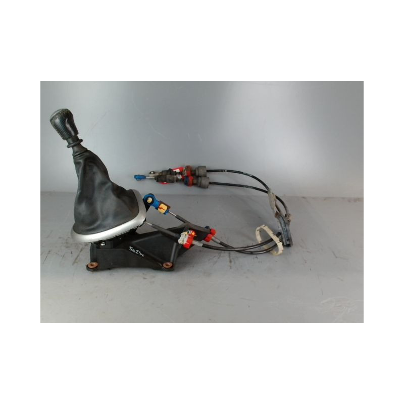 TRINGLERIE BOITE  NISSAN QASHQAI 1 PHASE 1  Diesel 1.5 dCi