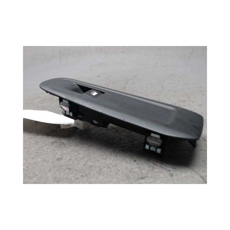 COMMANDE LEVE-GLACE PORTE AVD PEUGEOT 308