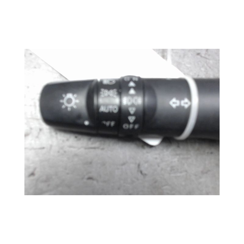 COMMANDE CLIGNOTANT PEUGEOT ION