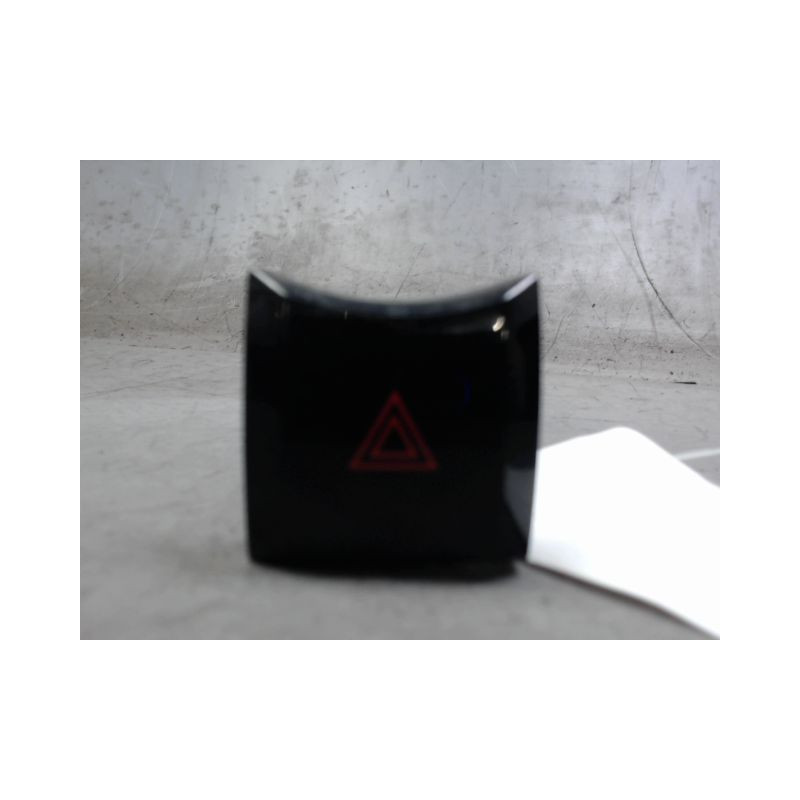 BOUTON DE WARNING PEUGEOT ION