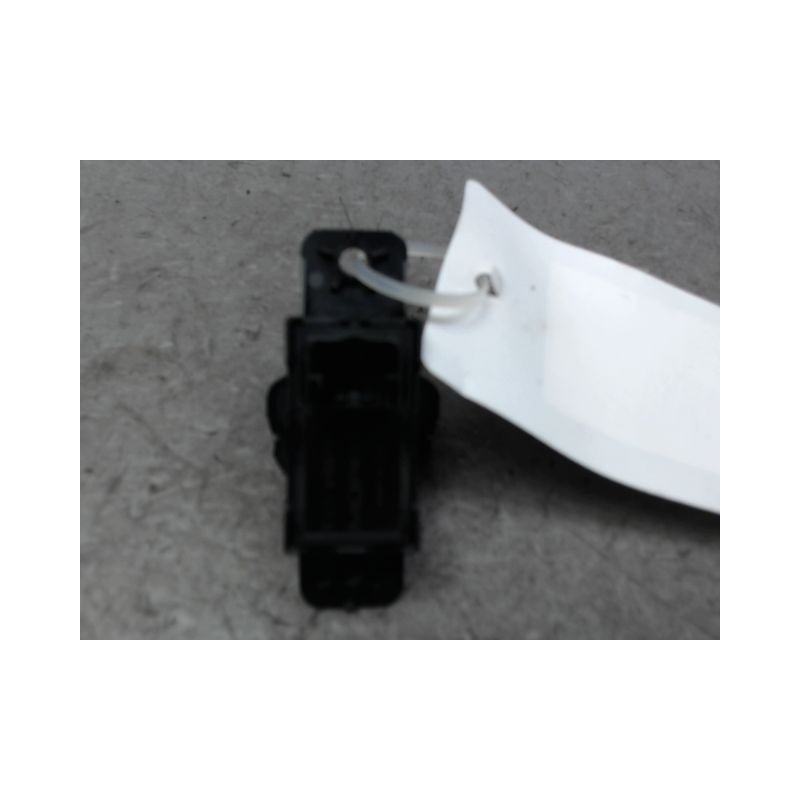 COMMANDE LEVE-GLACE PORTE AVG FIAT 500