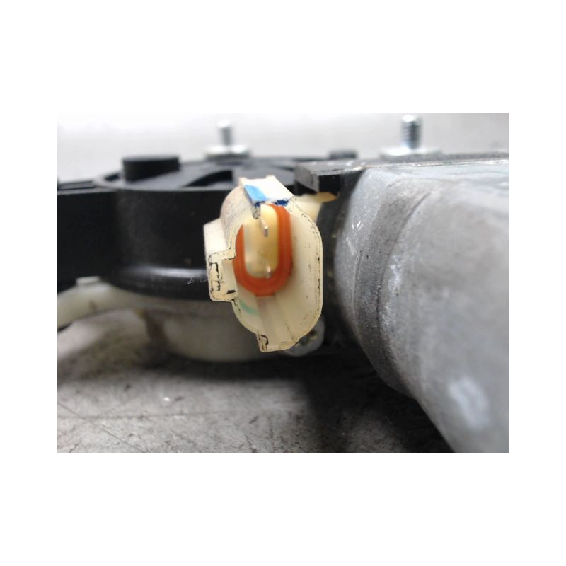 MECANISME+MOTEUR LEVE-GLACE AVANT DROIT HYUNDAI I20