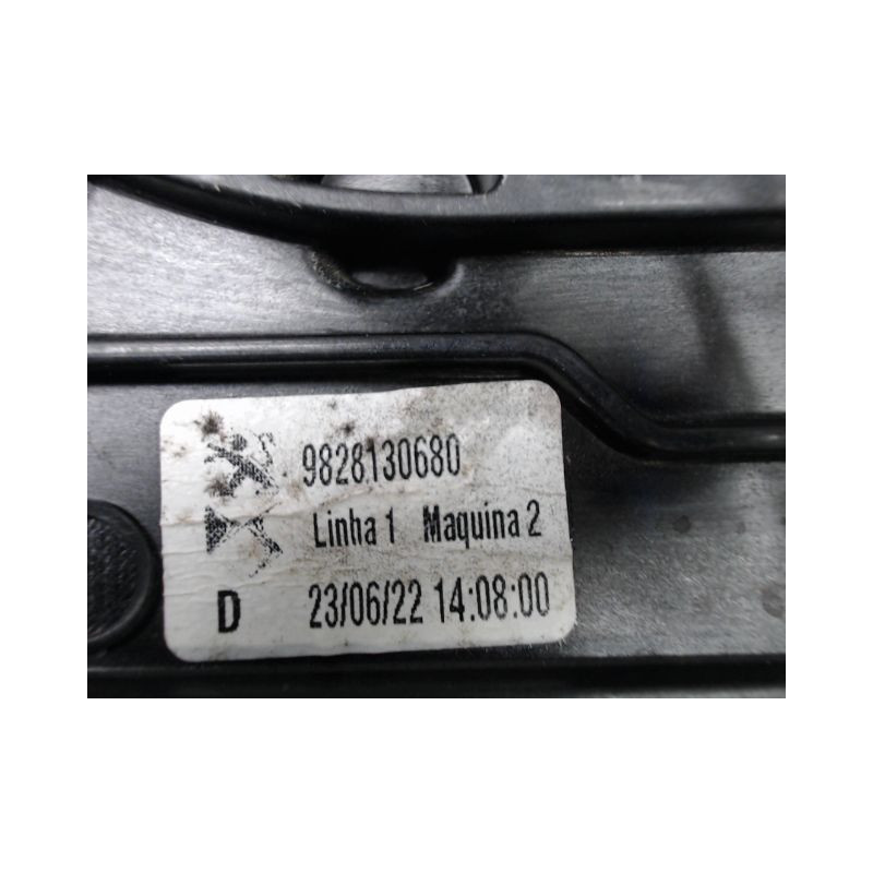 MECANISME+MOTEUR LEVE-GLACE AVANT DROIT OPEL MOKKA