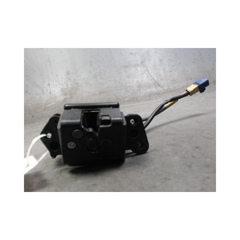 SERRURE HAYON  TOYOTA COROLLA VERSO 2004-2007
