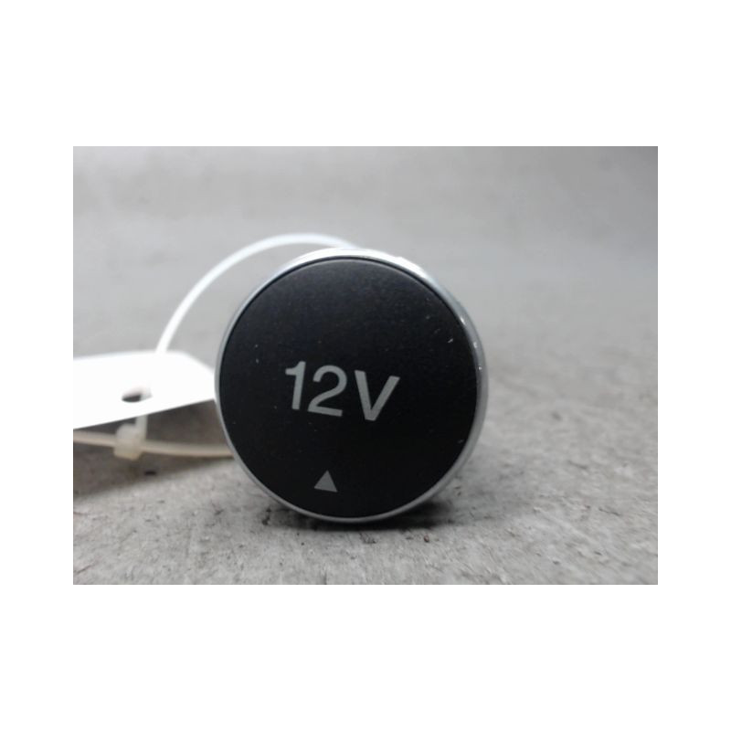 PRISE 12V AV FORD B-MAX