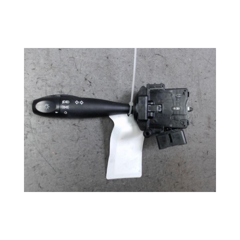 COMMANDE CLIGNOTANT HYUNDAI I10