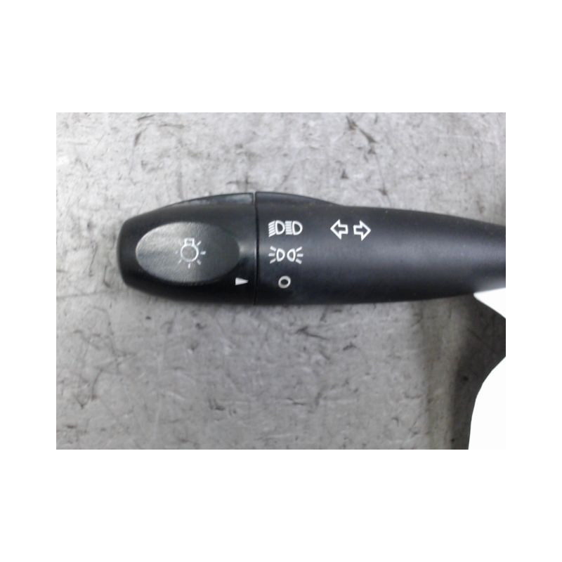 COMMANDE CLIGNOTANT HYUNDAI I10