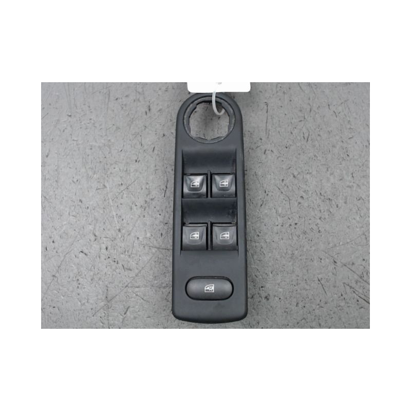COMMANDE LEVE-GLACE PORTE AVG RENAULT CLIO IV 2012-