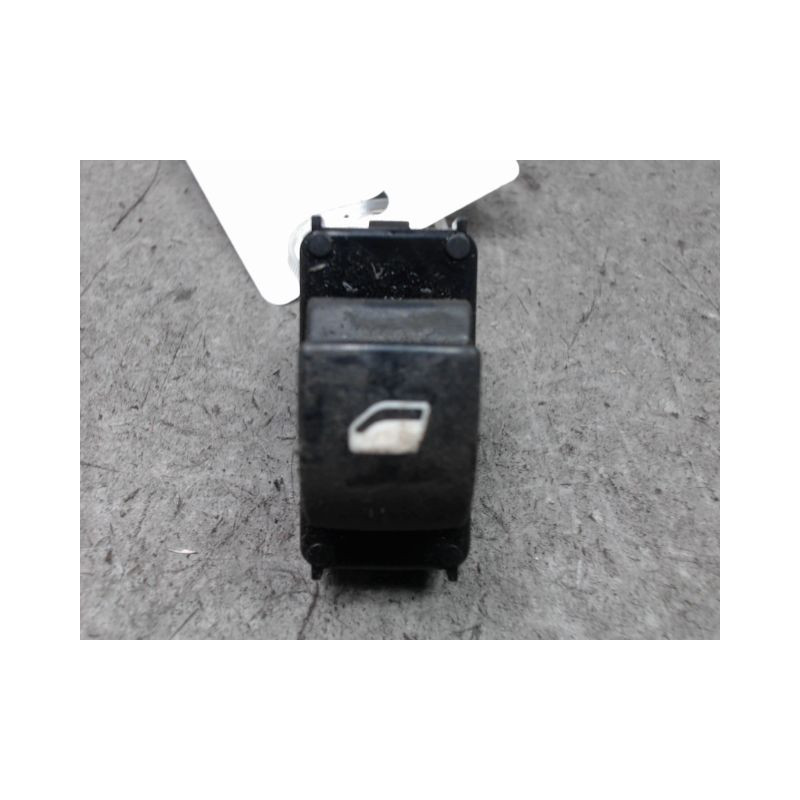 COMMANDE LEVE-GLACE PORTE AVG PEUGEOT PARTNER TEPEE 2008-